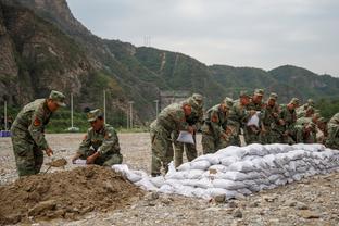 德天空：拜仁仍在争取签下沙尔克17岁中场韦德拉奥果